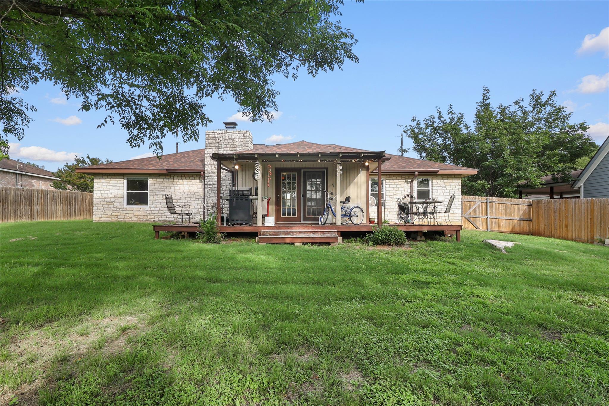 1304 Sunset Dr, Marble Falls, TX 78654
