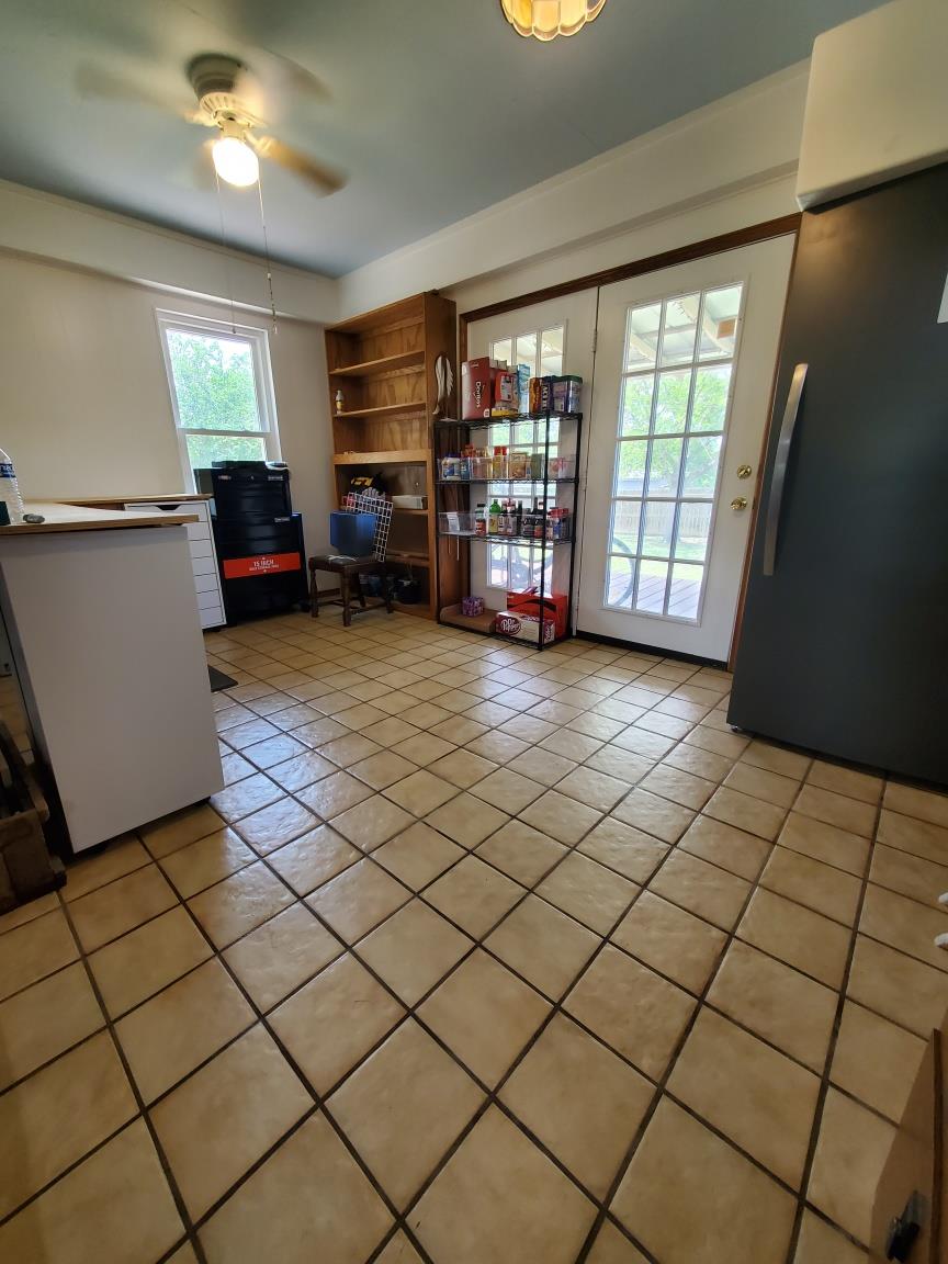 1304 Sunset Dr, Marble Falls, TX 78654