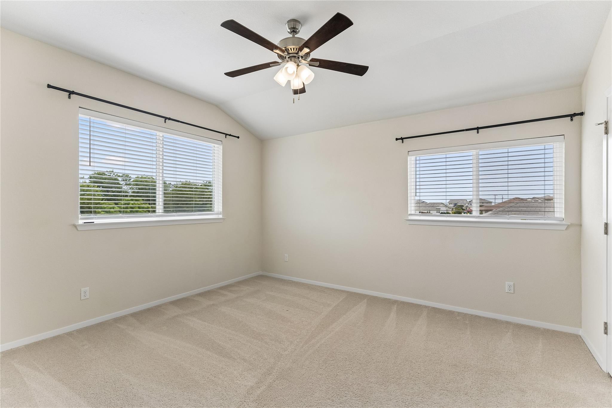 318 Schuylerville Dr, Elgin, TX 78621