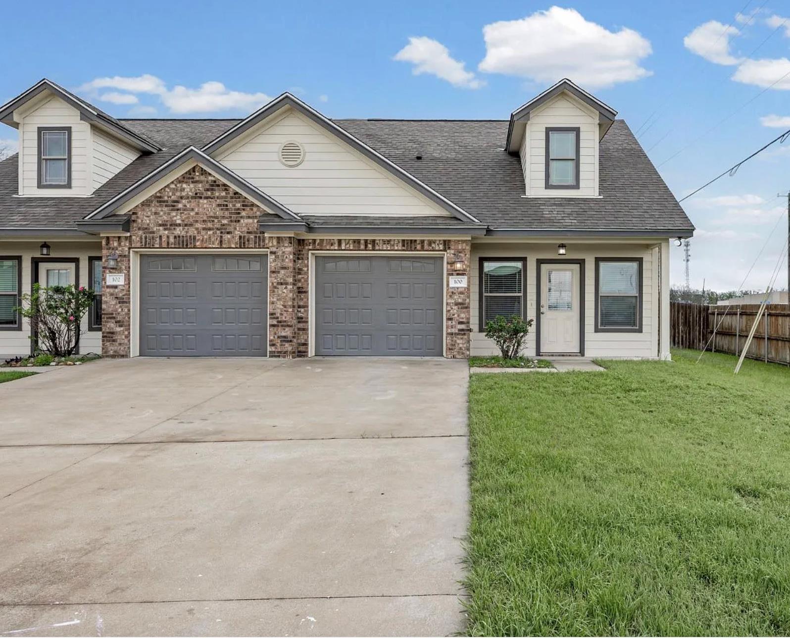 100 Stockton Family Ct, Jarrell, TX 76537