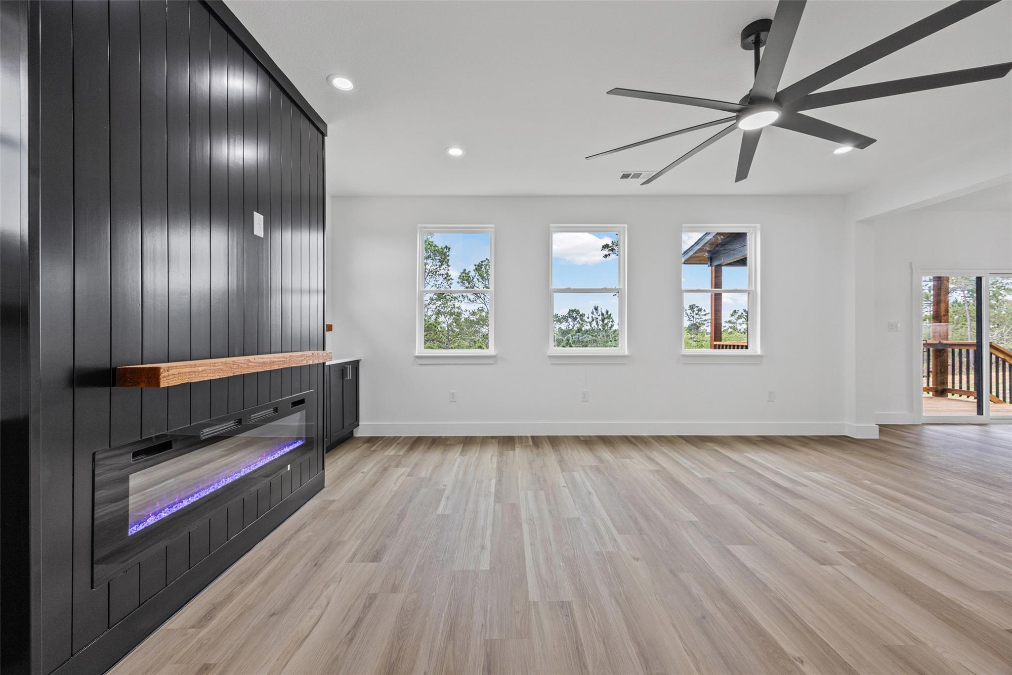 142 Mahalo Ct, Bastrop, TX 78602