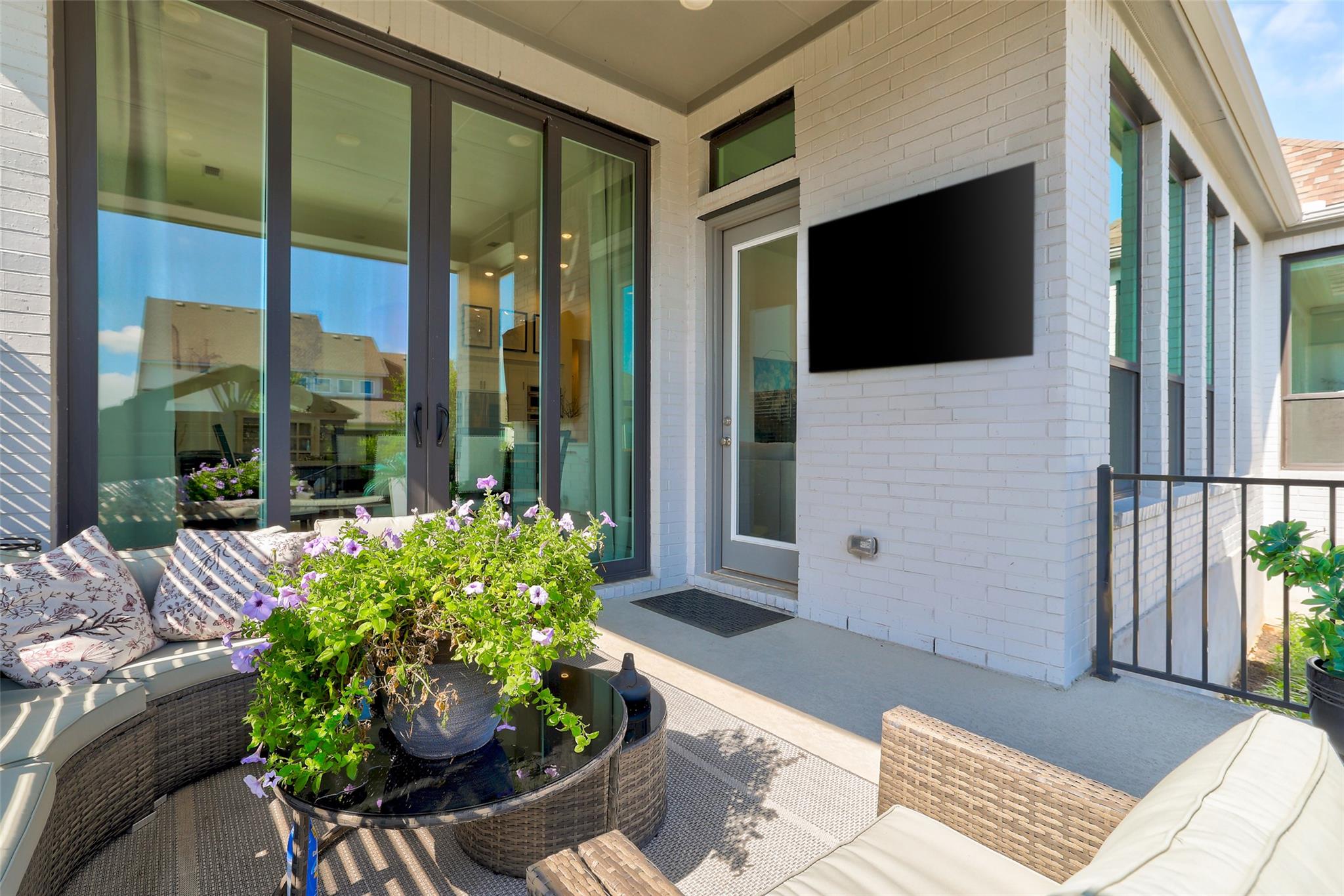 225 Sadaba St, Liberty Hill, TX 78642