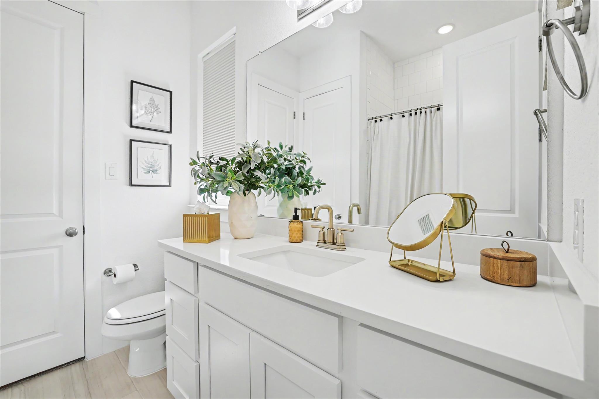 225 Sadaba St, Liberty Hill, TX 78642
