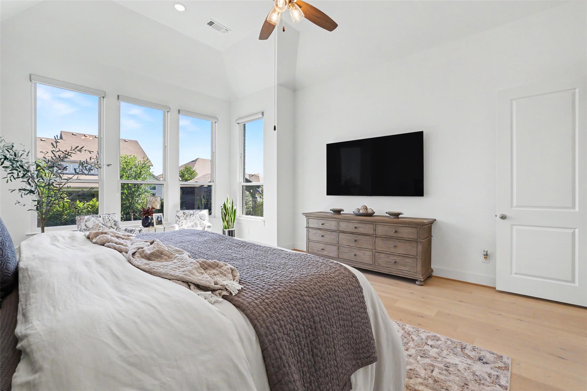 225 Sadaba St, Liberty Hill, TX 78642