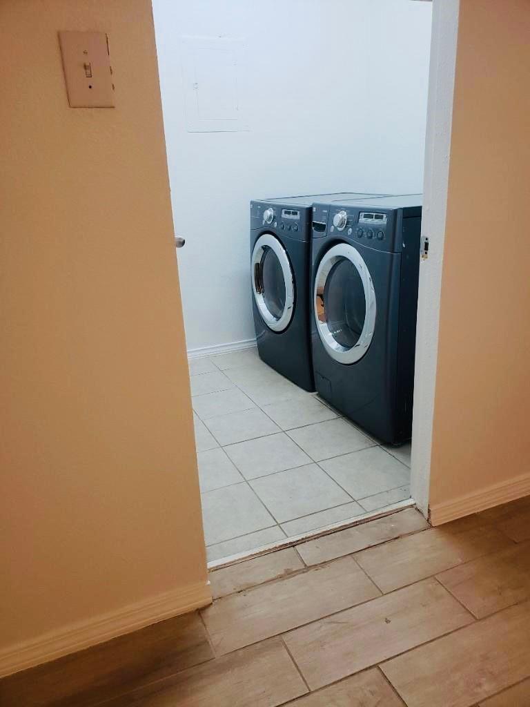 1606 Walnut Ave # B, Austin, TX 78702