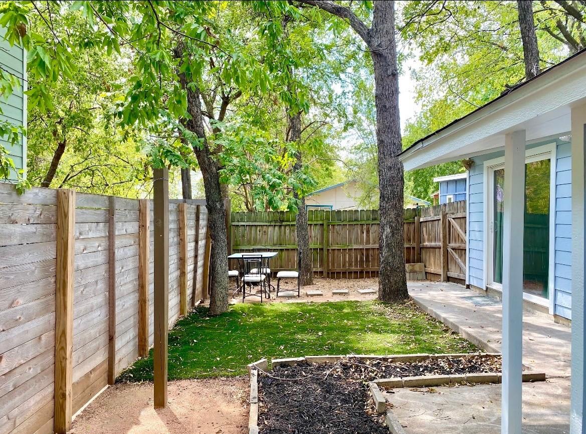 1606 Walnut Ave # B, Austin, TX 78702