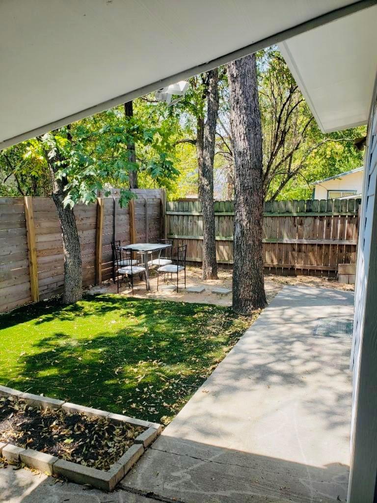1606 Walnut Ave # B, Austin, TX 78702