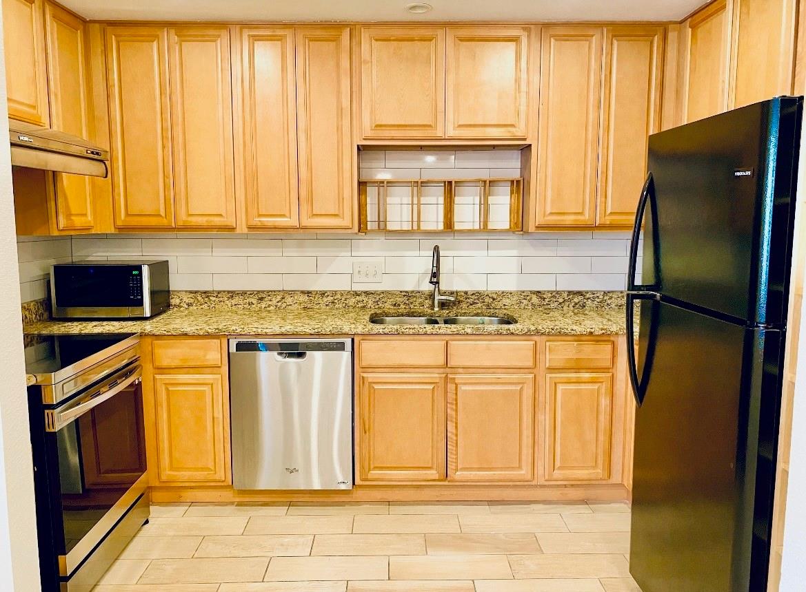 1606 Walnut Ave # B, Austin, TX 78702