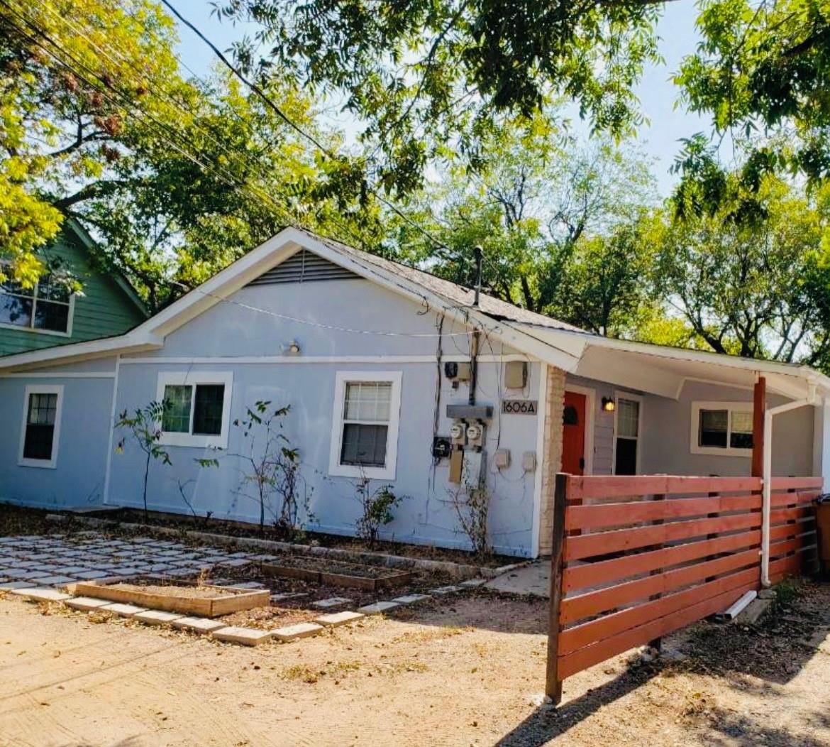 1606 Walnut Ave # B, Austin, TX 78702
