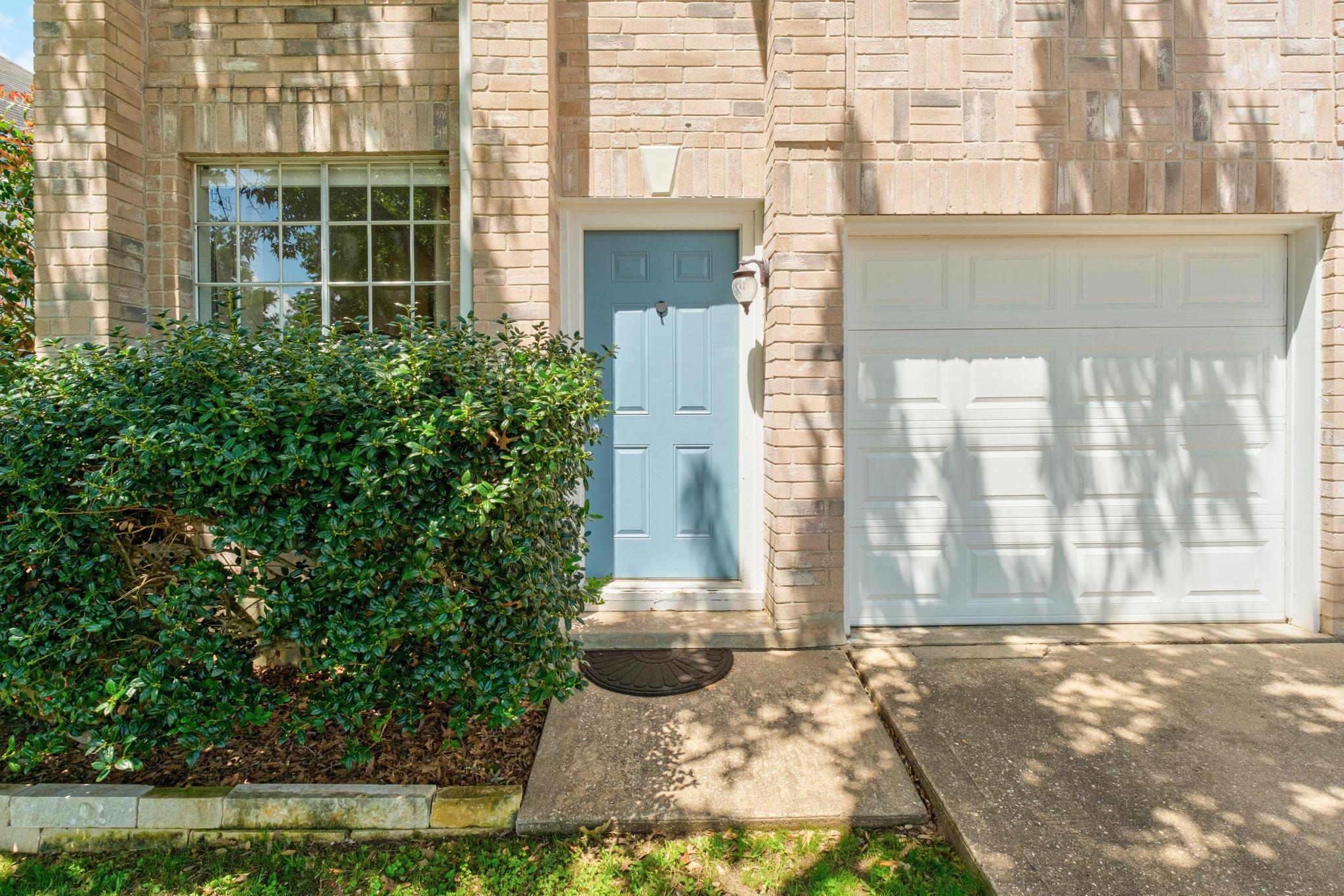 10512 Watchful Fox Dr, Austin, TX 78748
