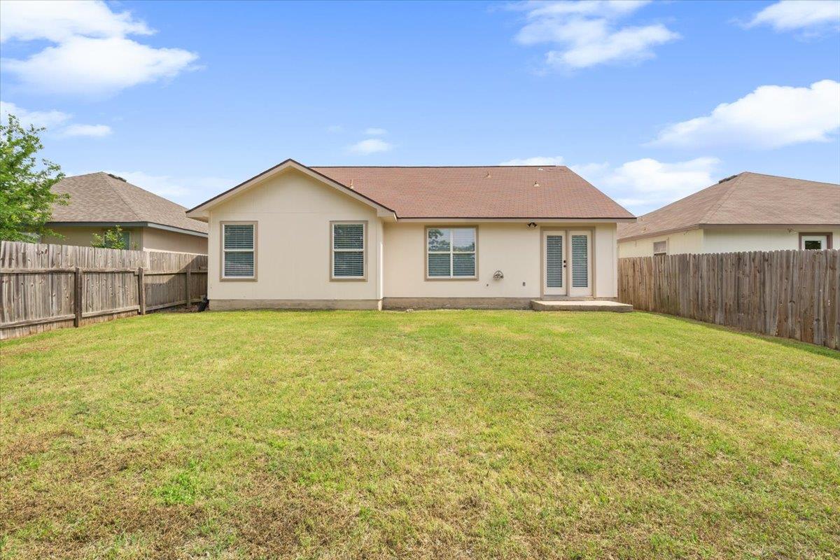 237 Moonstone Dr, Jarrell, TX 76537
