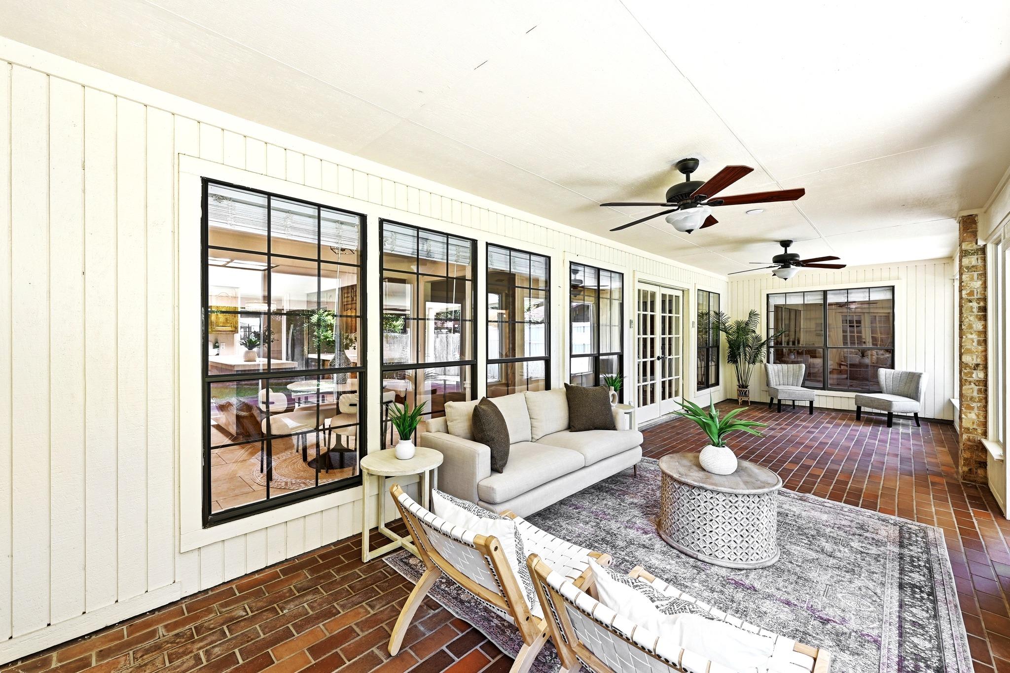 2107 Baltusrol Dr, Austin, TX 78747
