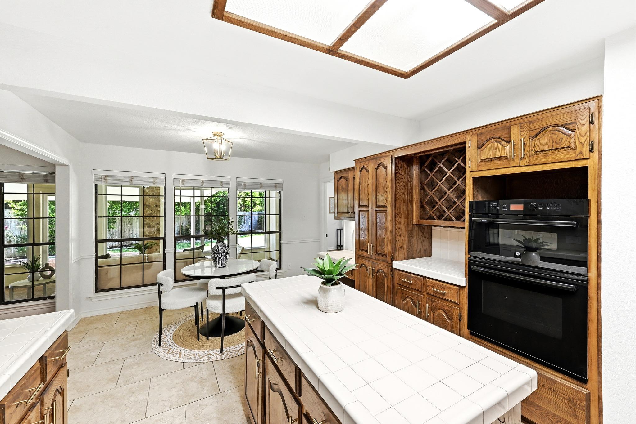 2107 Baltusrol Dr, Austin, TX 78747