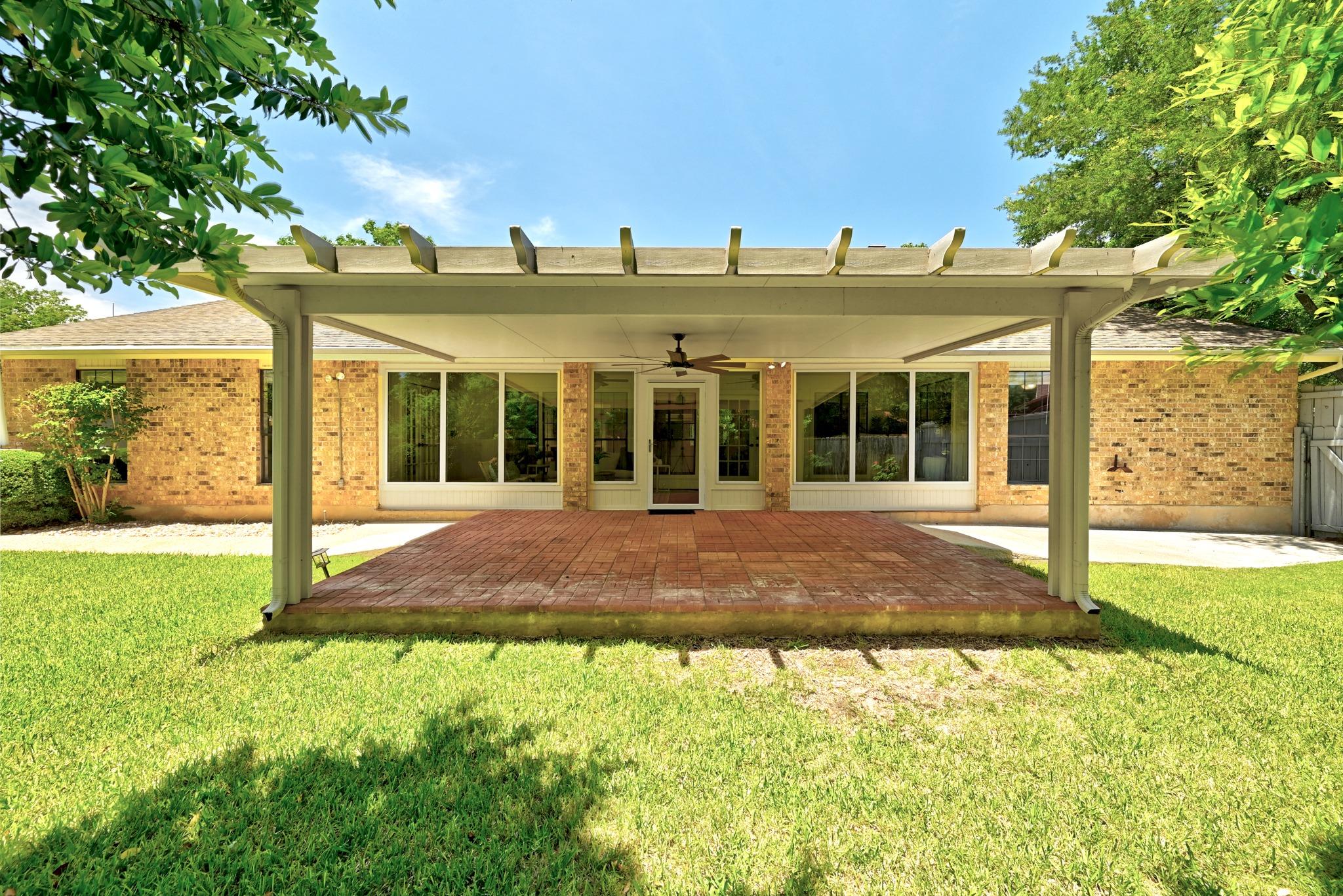 2107 Baltusrol Dr, Austin, TX 78747