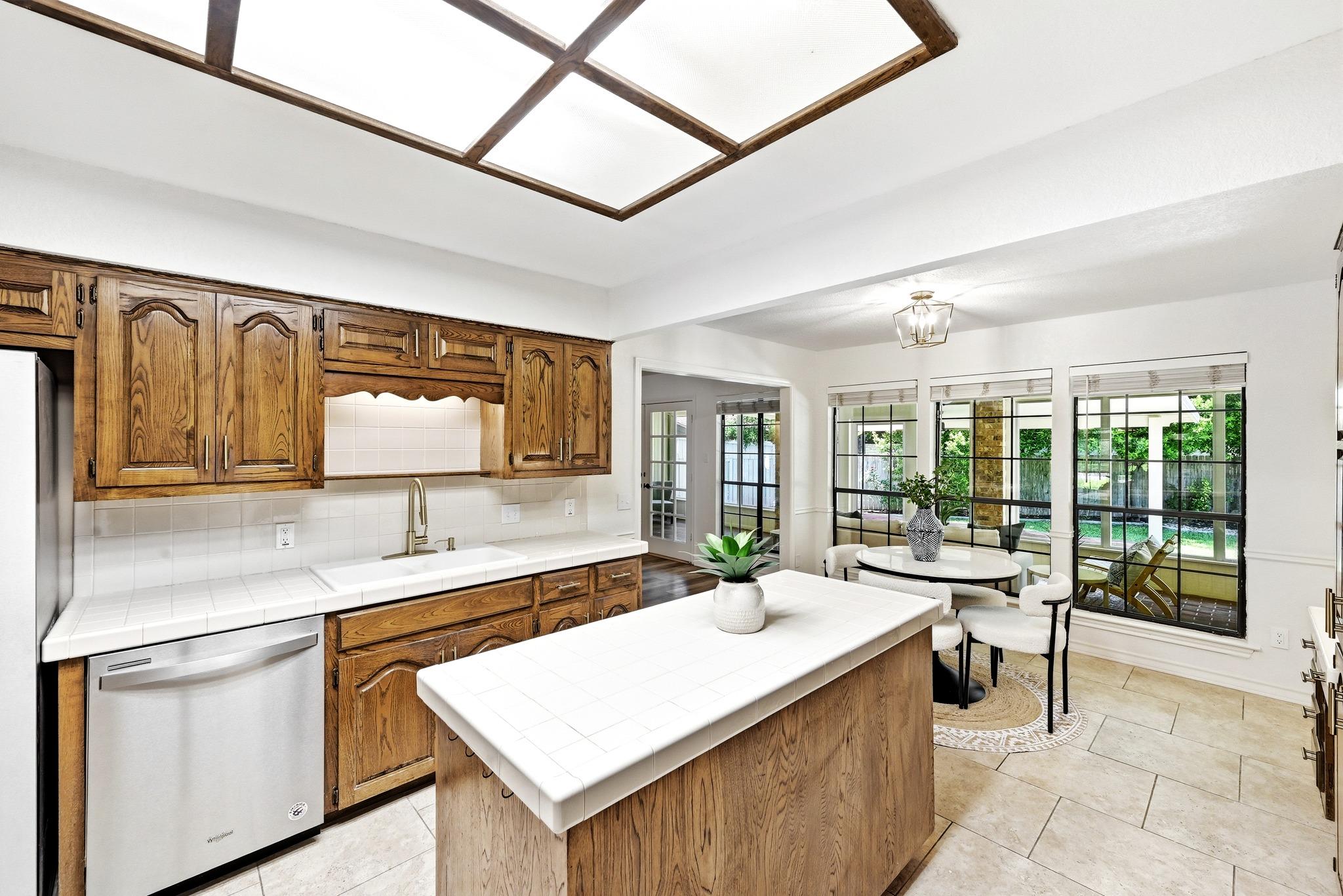 2107 Baltusrol Dr, Austin, TX 78747