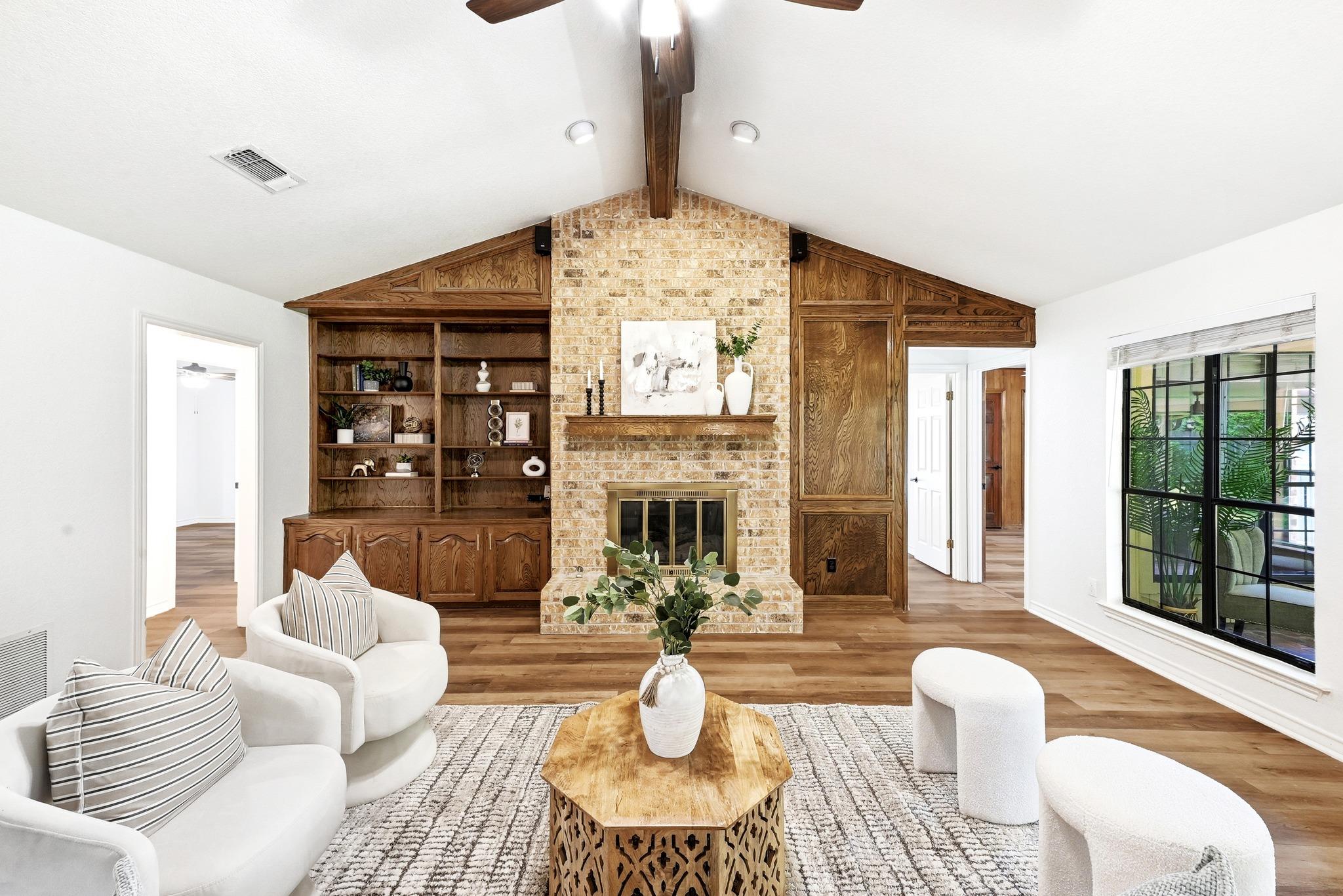 2107 Baltusrol Dr, Austin, TX 78747