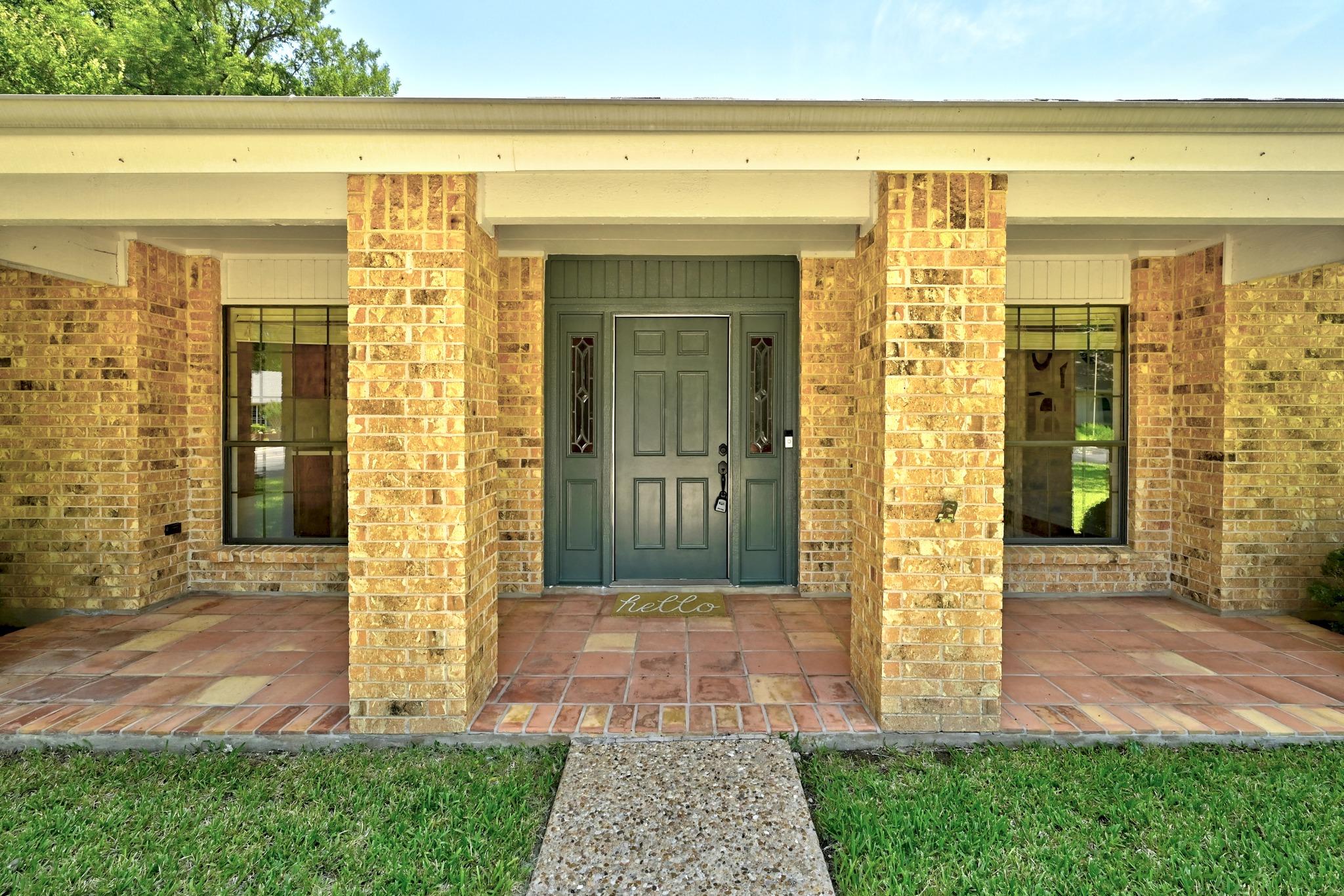 2107 Baltusrol Dr, Austin, TX 78747