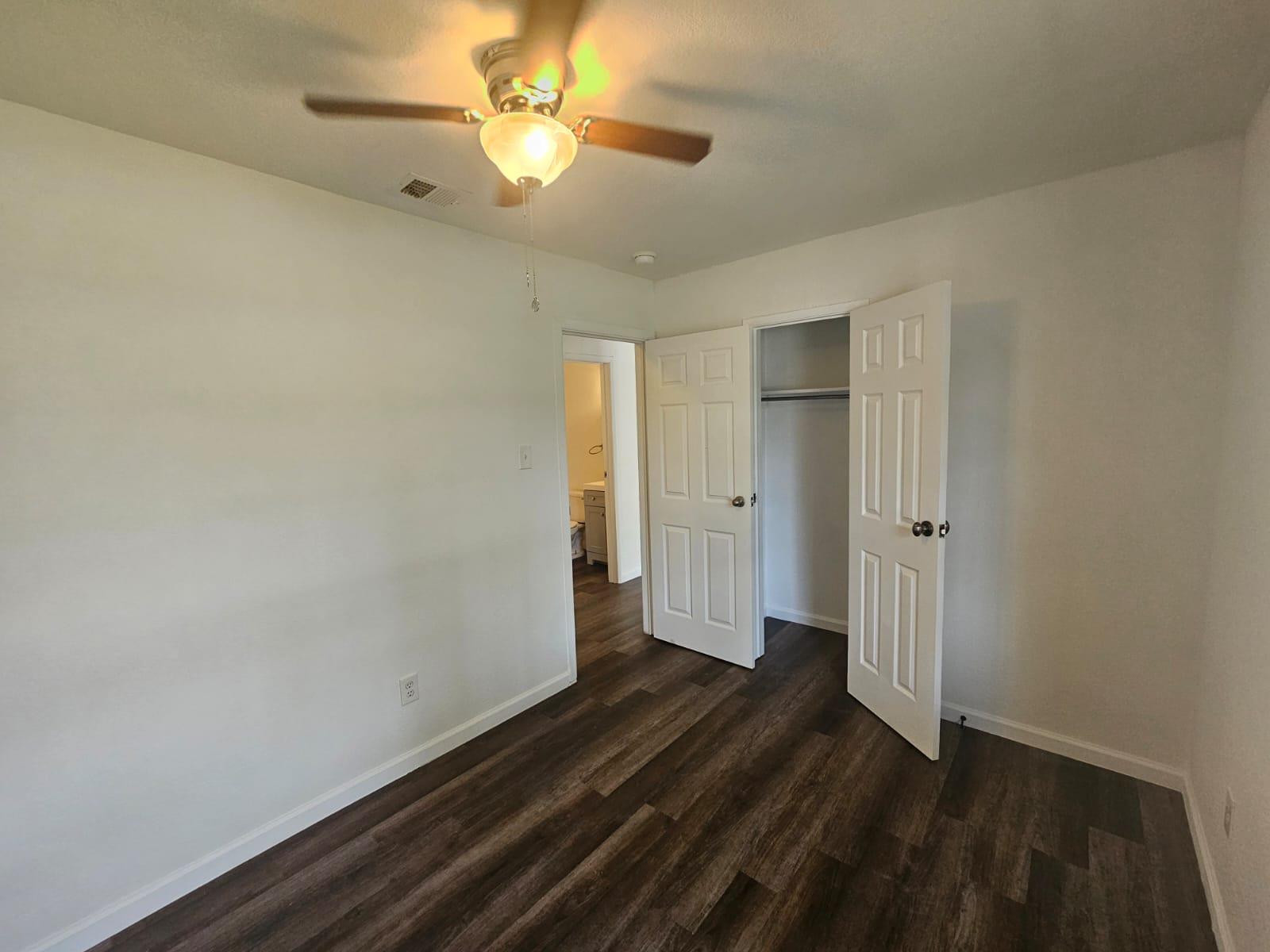 1401 Trinity St, Lockhart, TX 78644