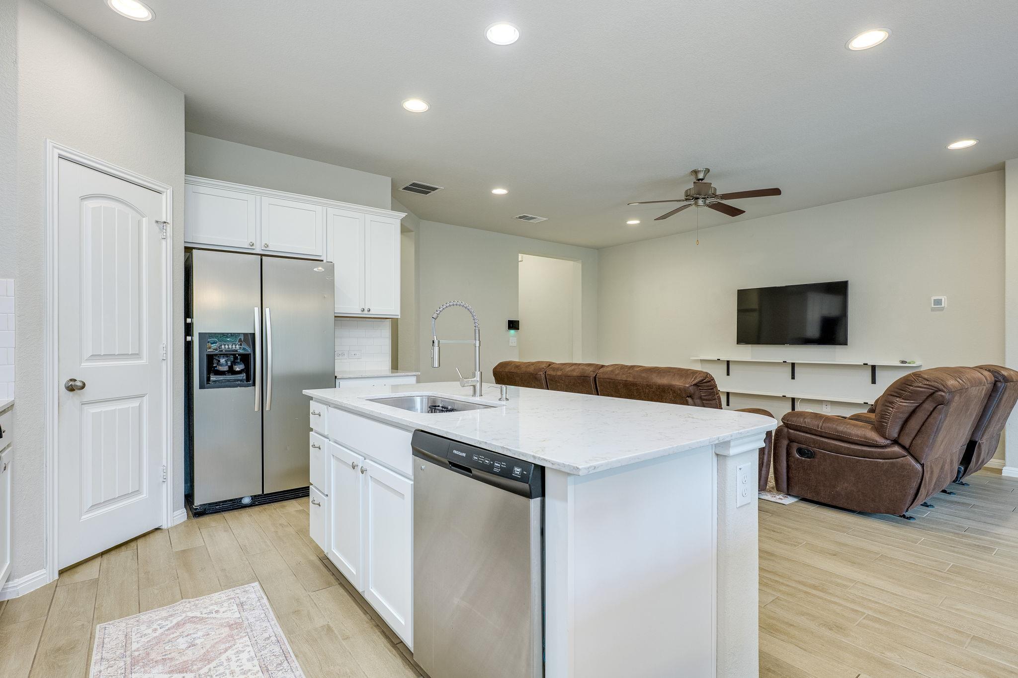 2205 Singletree Bnd, Georgetown, TX 78628