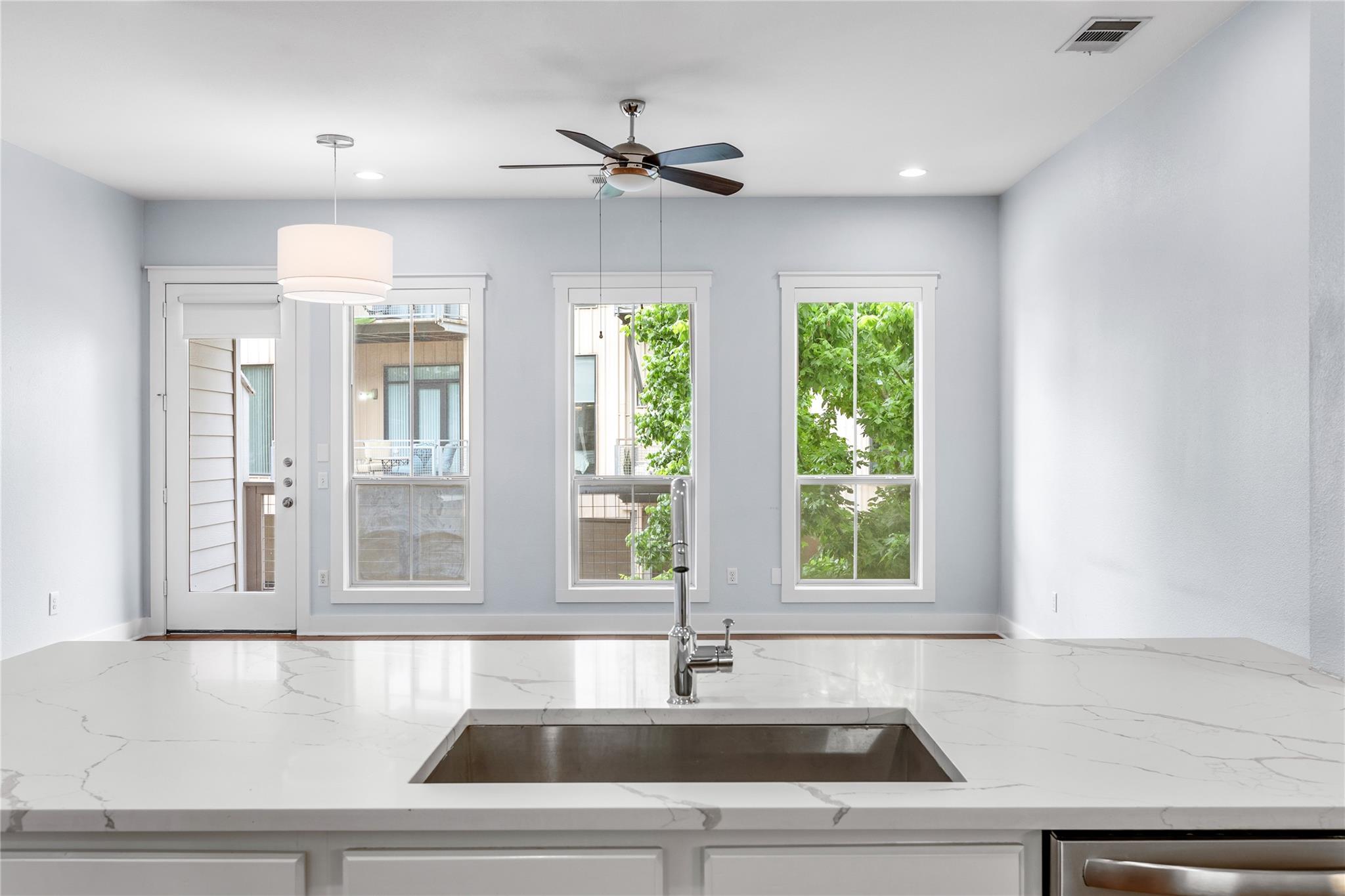 2520 Bluebonnet Ln # 52, Austin, TX 78704