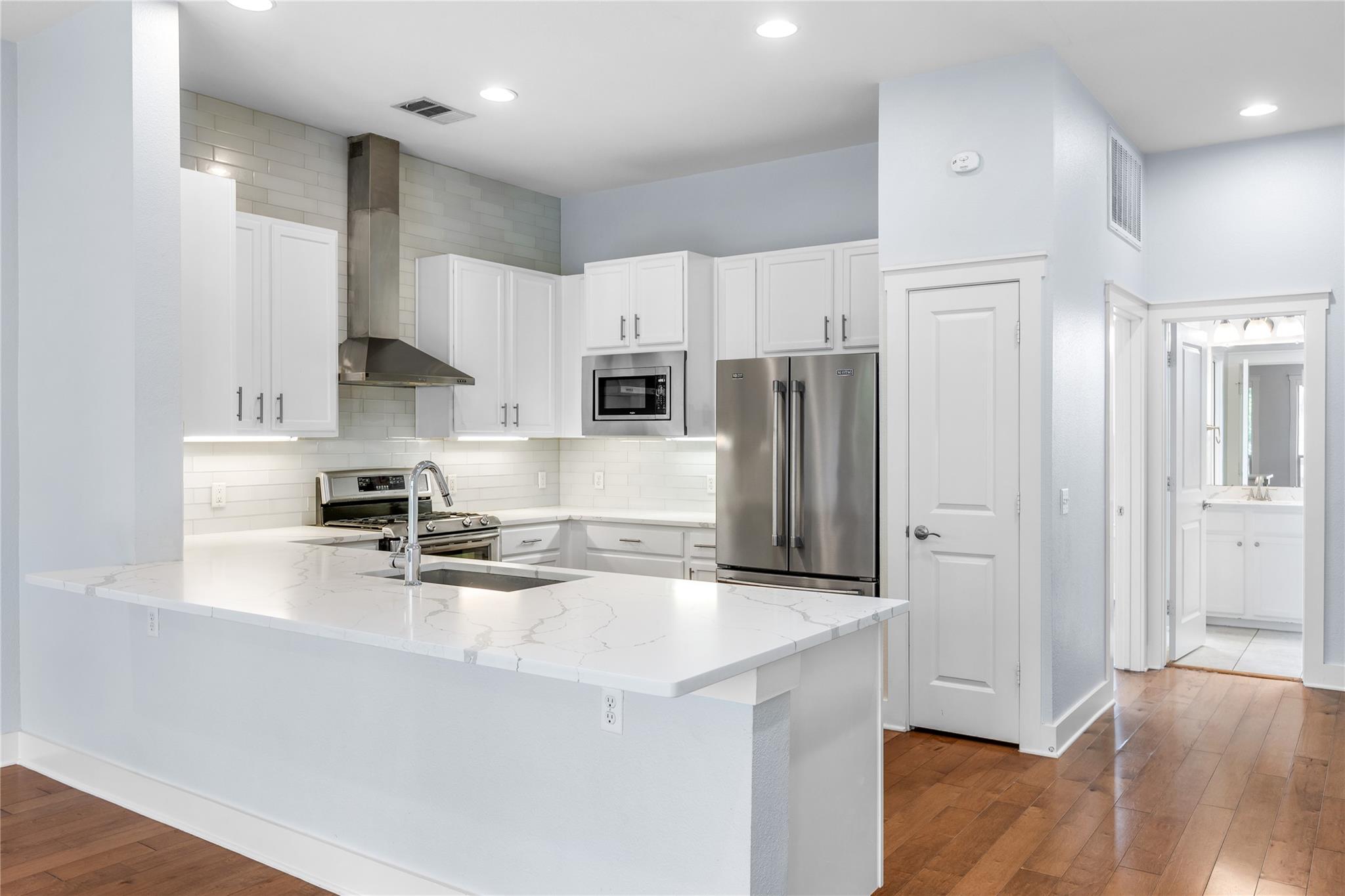 2520 Bluebonnet Ln # 52, Austin, TX 78704