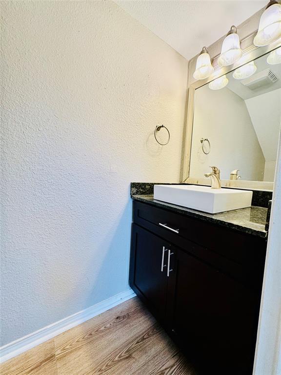 1320 Southport Dr # B, Austin, TX 78704