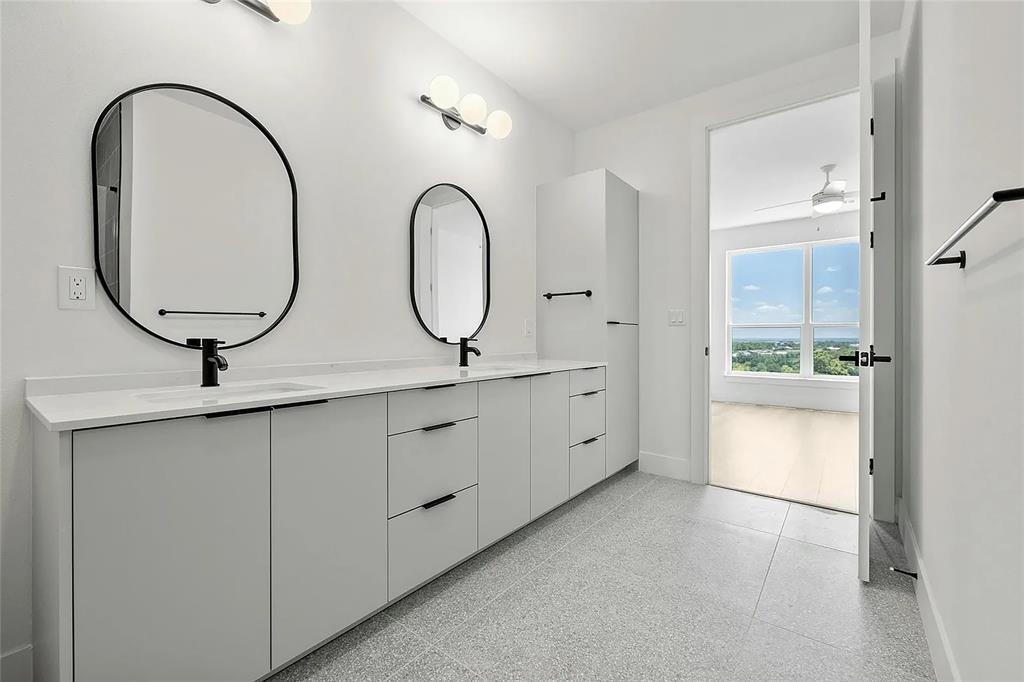 1701 Simond Ave # 642, Austin, TX 78723