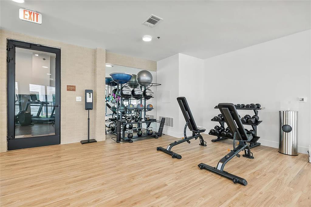 1701 Simond Ave # 642, Austin, TX 78723