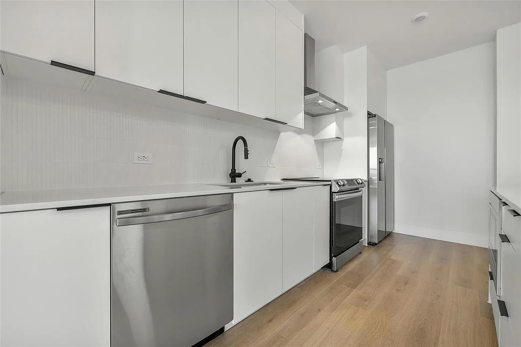 1701 Simond Ave # 642, Austin, TX 78723