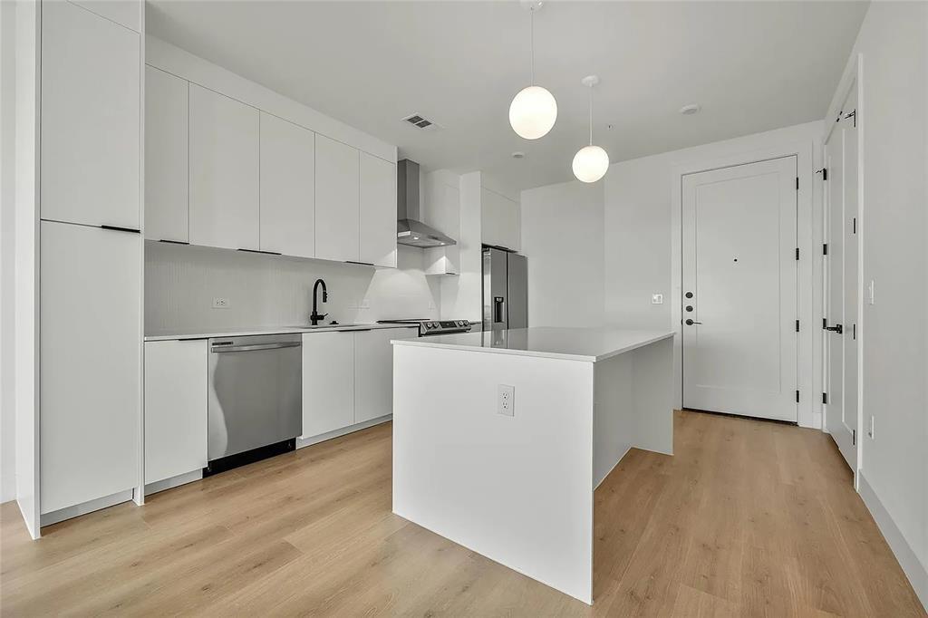 1701 Simond Ave # 642, Austin, TX 78723
