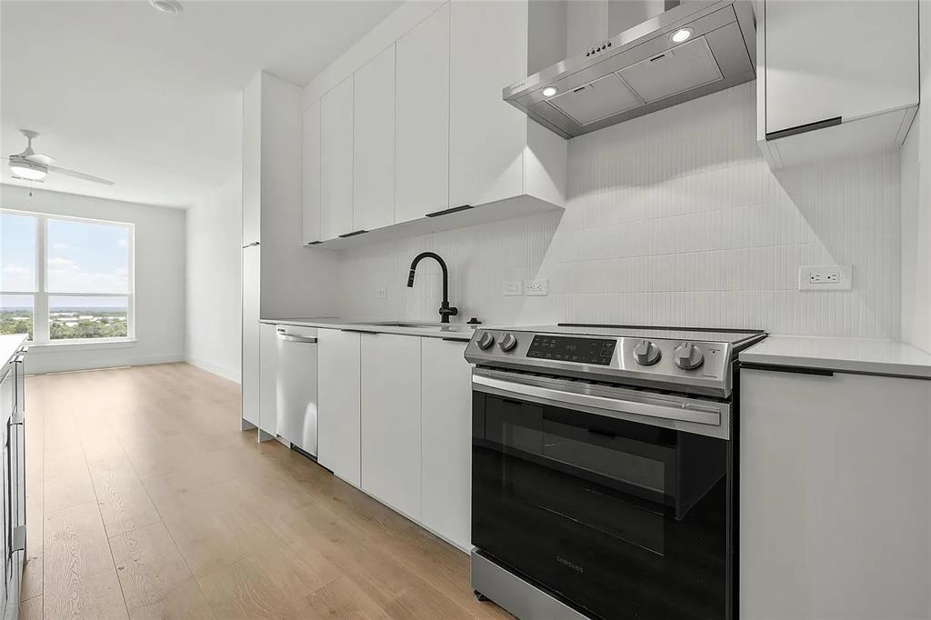 1701 Simond Ave # 642, Austin, TX 78723