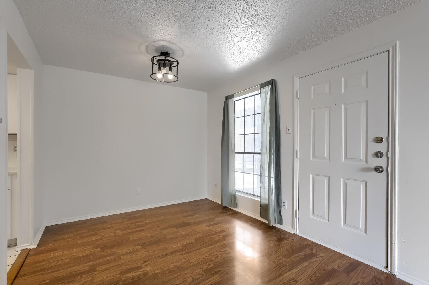 2401 Leon St # 100, Austin, TX 78705