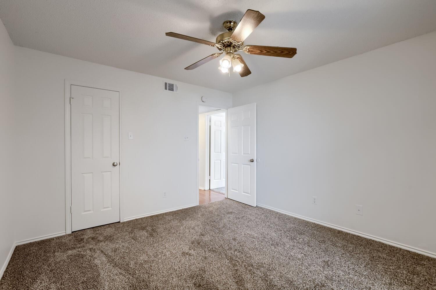 2401 Leon St # 100, Austin, TX 78705