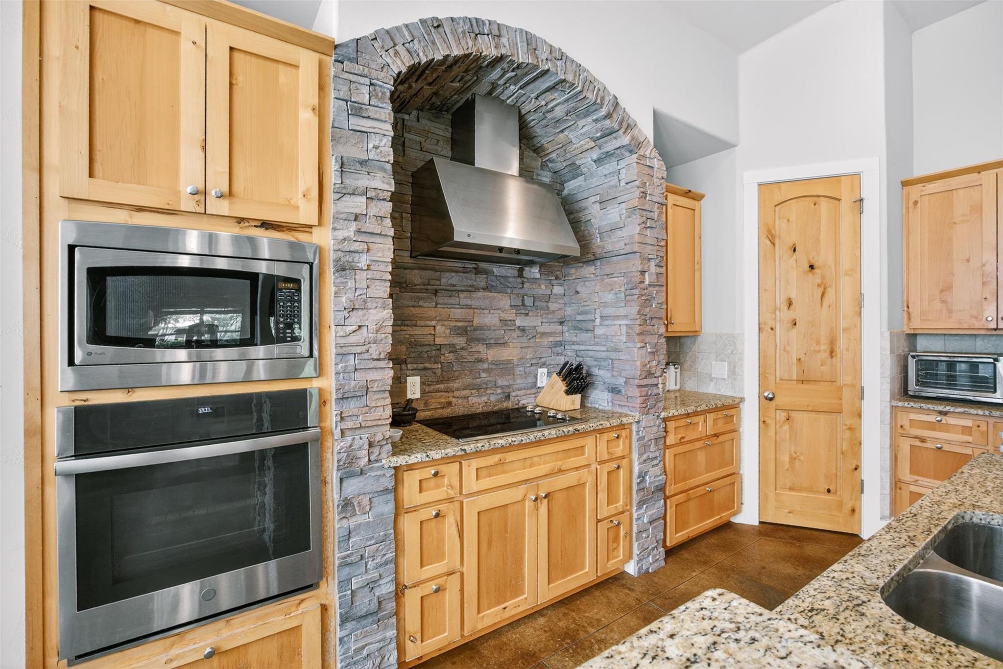 15110 Lariat Trl, Austin, TX 78734