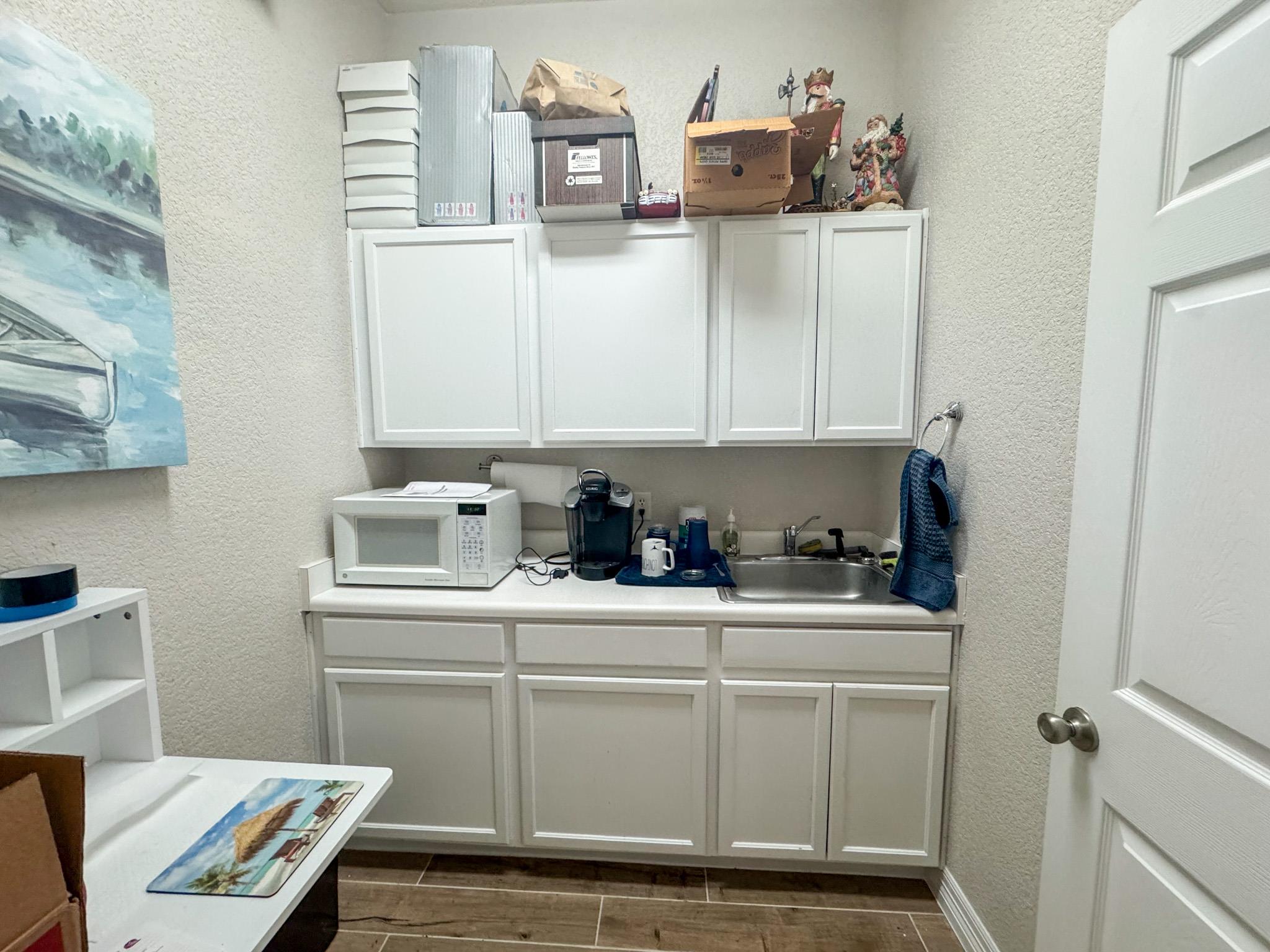600 Round Rock West Dr # 401, Round Rock, TX 78681