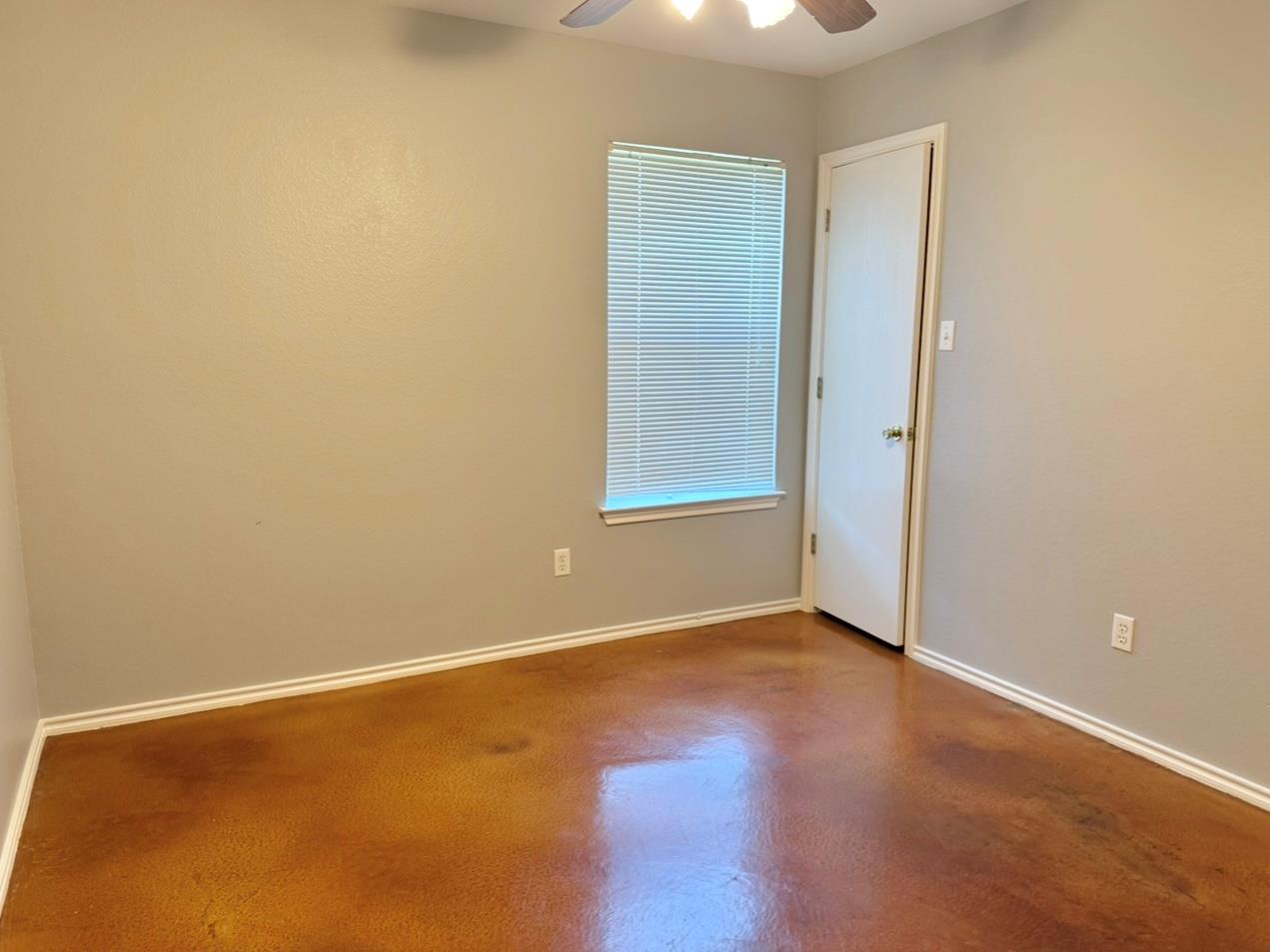 109 Gillespie Ln, Elgin, TX 78621