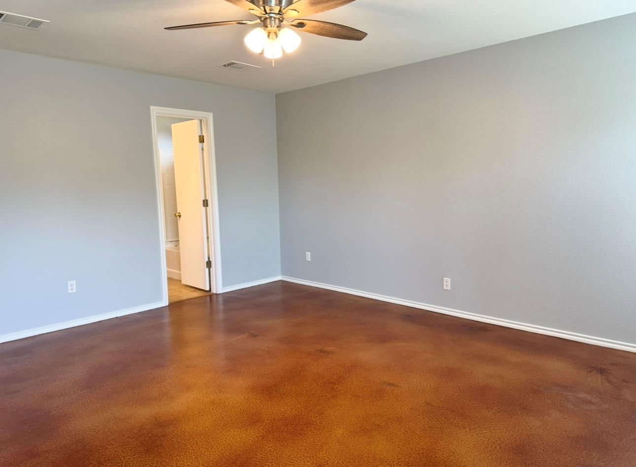 109 Gillespie Ln, Elgin, TX 78621