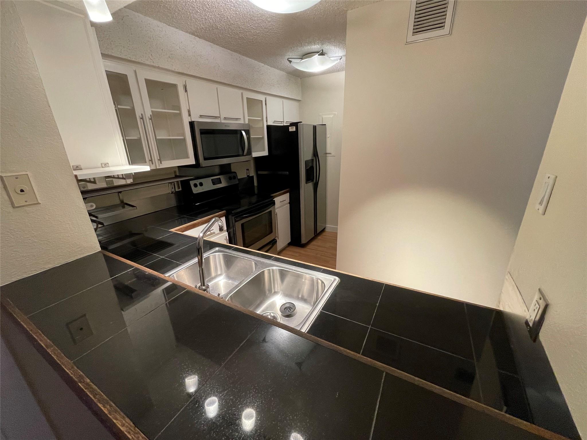 6910 Hart Ln # 311, Austin, TX 78731
