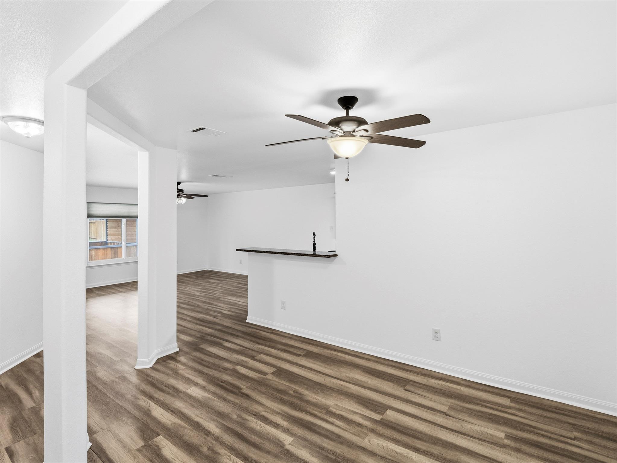 229 J E Brown Ln, Jarrell, TX 76537
