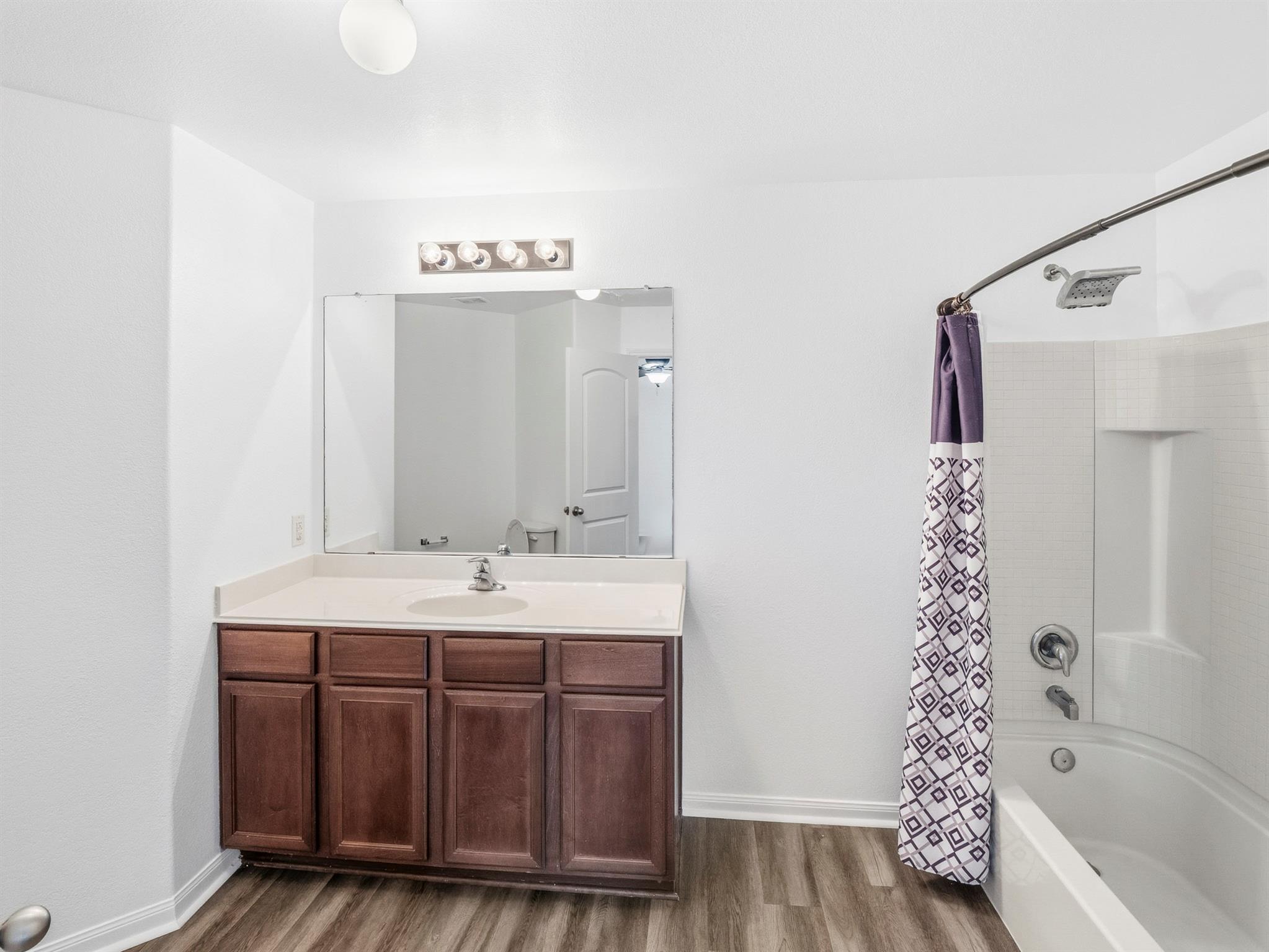 229 J E Brown Ln, Jarrell, TX 76537