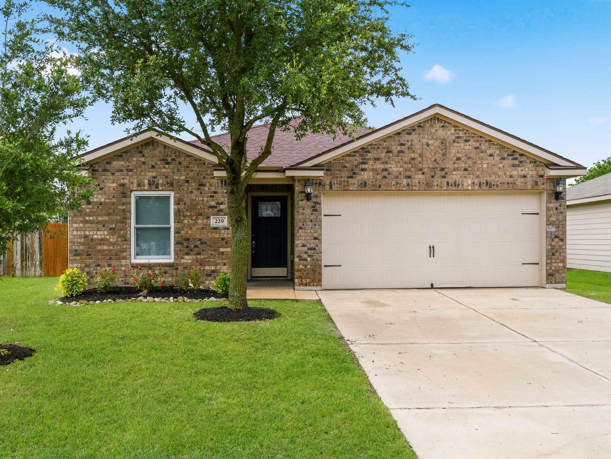 229 J E Brown Ln, Jarrell, TX 76537