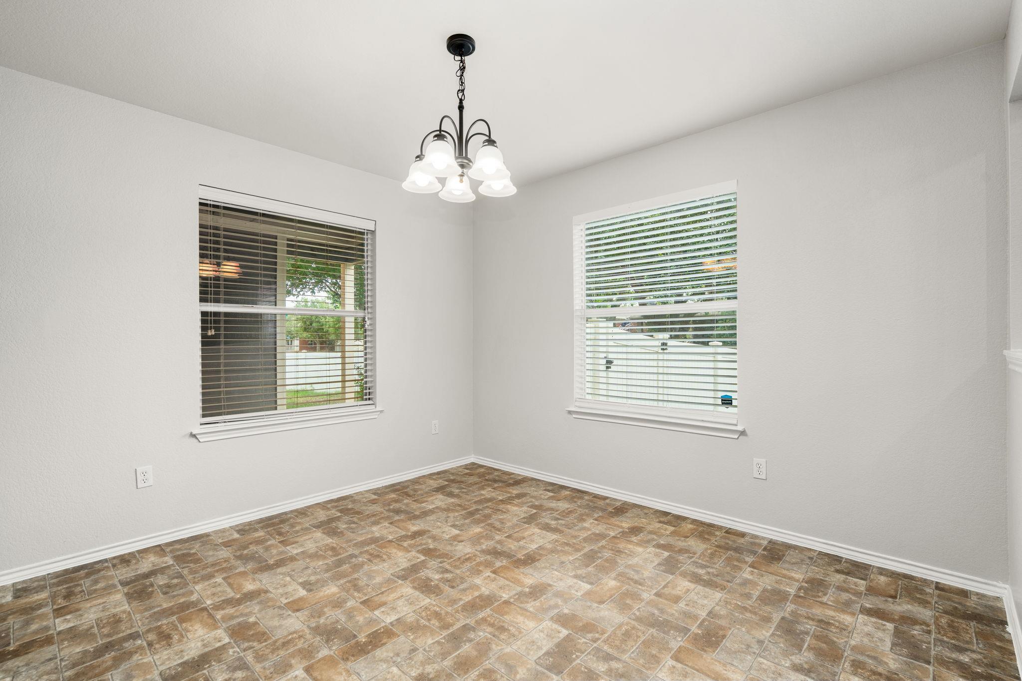 710 Alamo Plaza Dr, Cedar Park, TX 78613