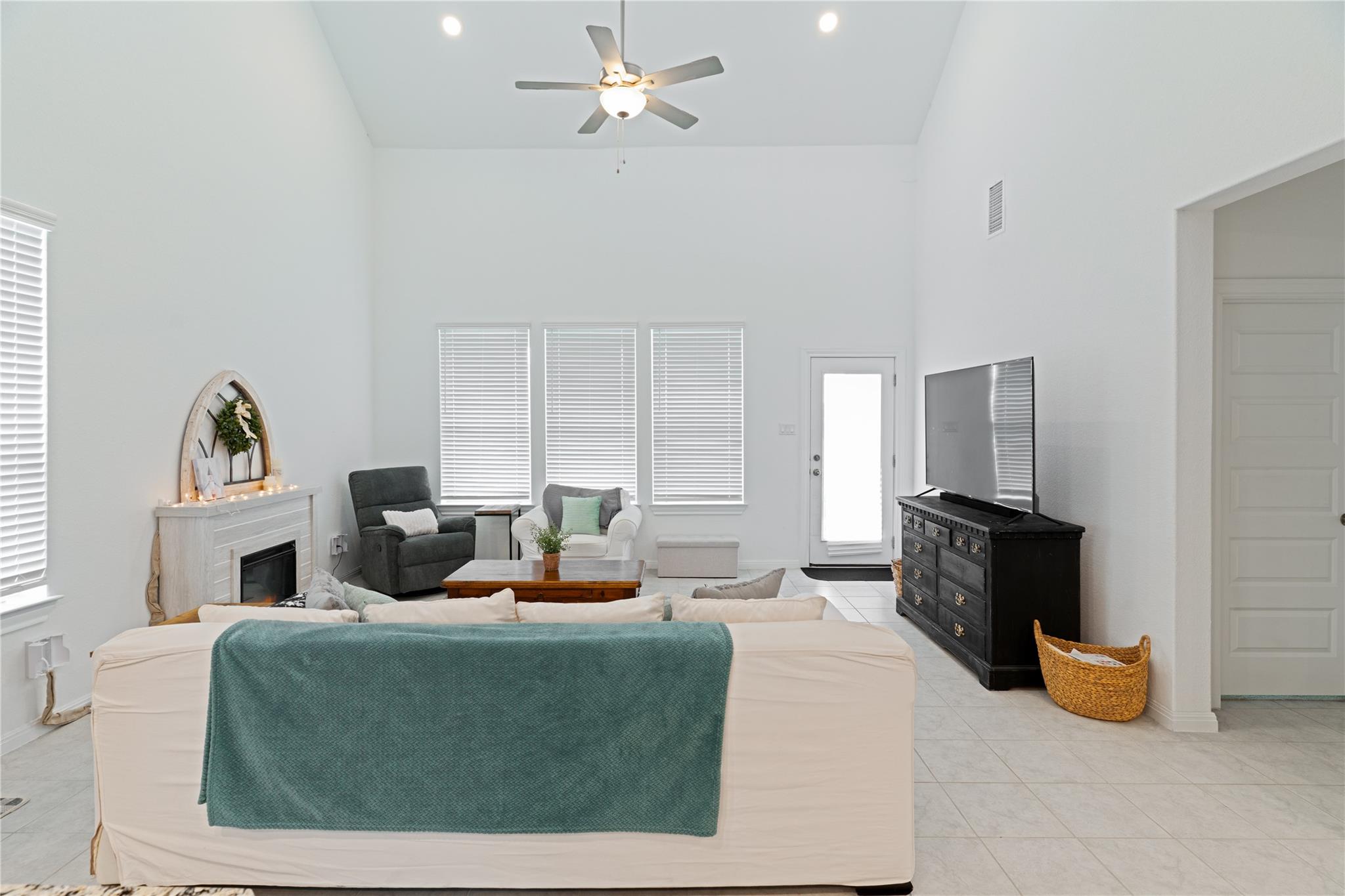 237 Sand Lily Ln, Georgetown, TX 78626