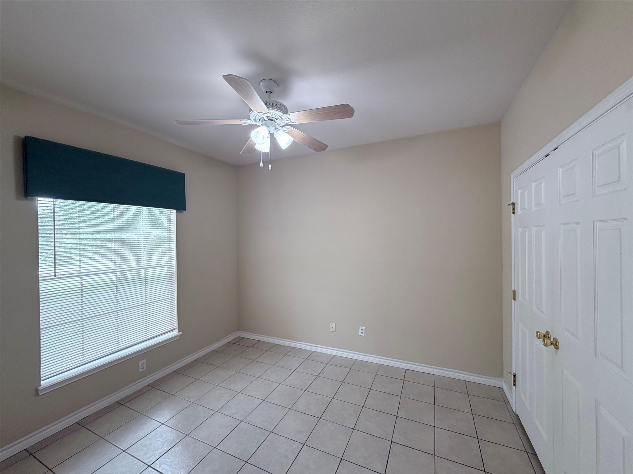 187 Creekwood Trl, Cedar Creek, TX 78612