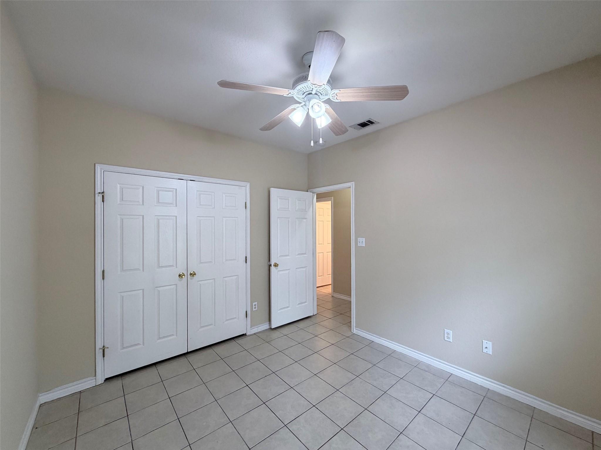 187 Creekwood Trl, Cedar Creek, TX 78612