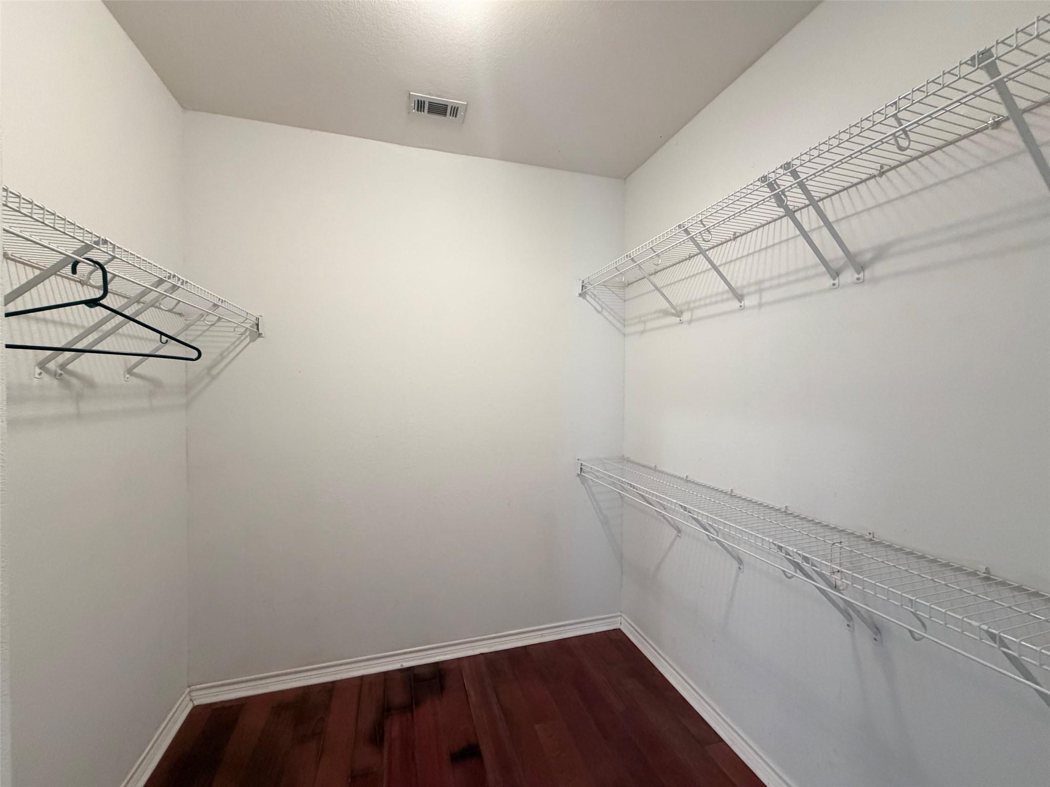 187 Creekwood Trl, Cedar Creek, TX 78612