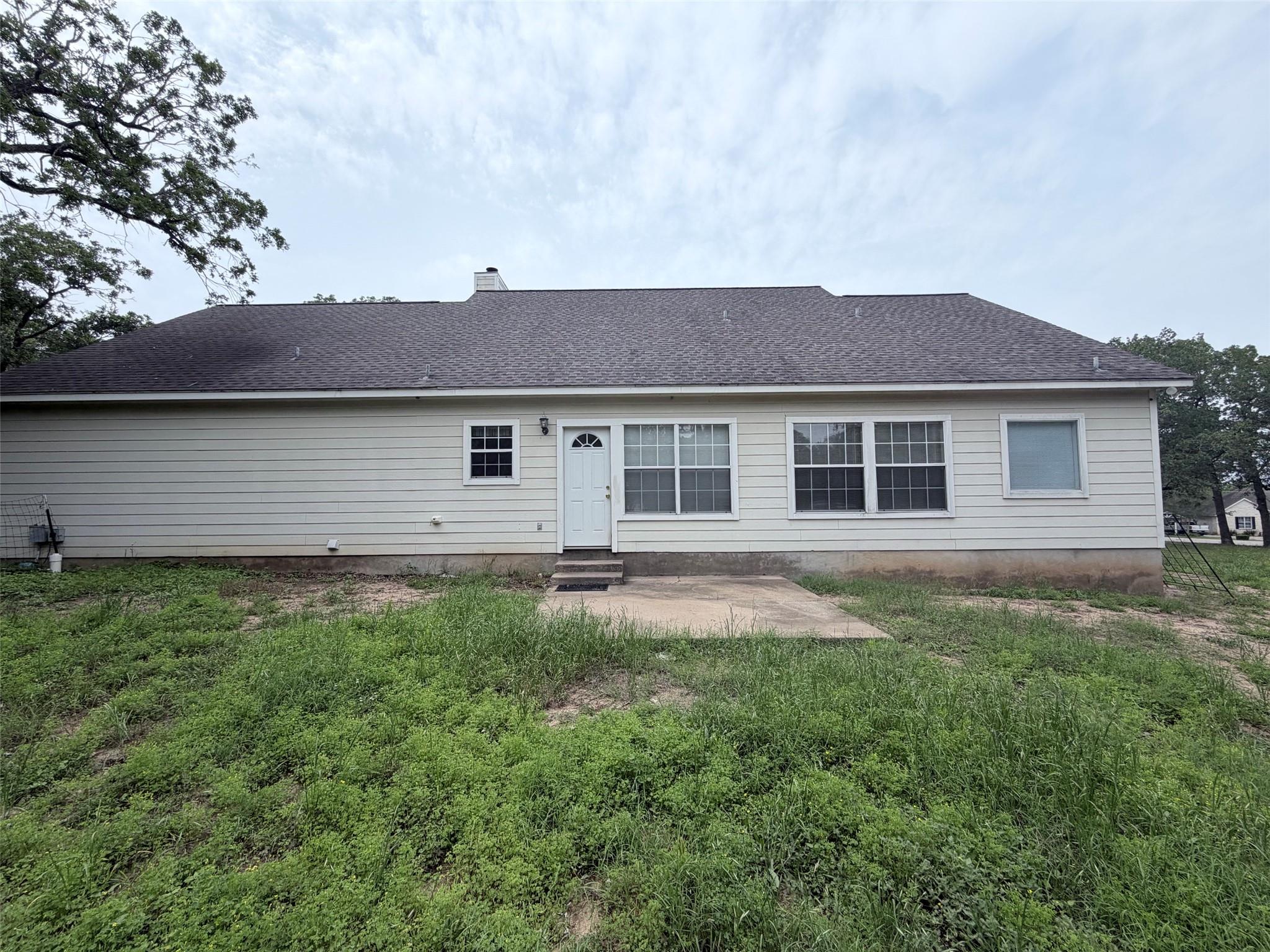 187 Creekwood Trl, Cedar Creek, TX 78612