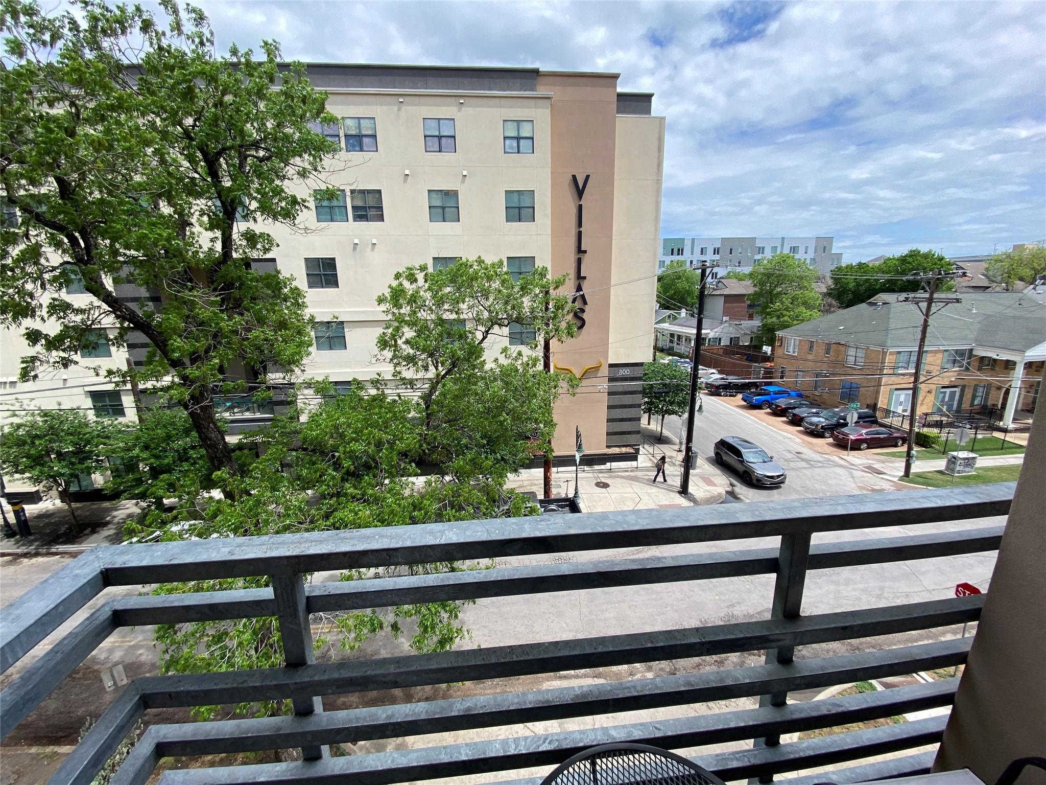 711 W 26th St # 400, Austin, TX 78705