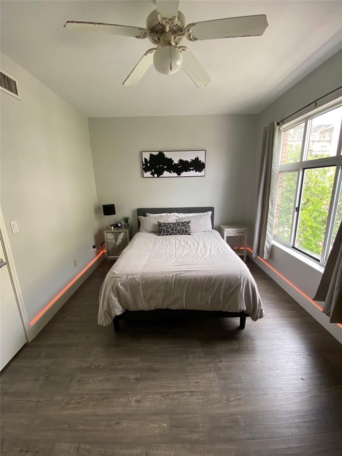 711 W 26th St # 400, Austin, TX 78705