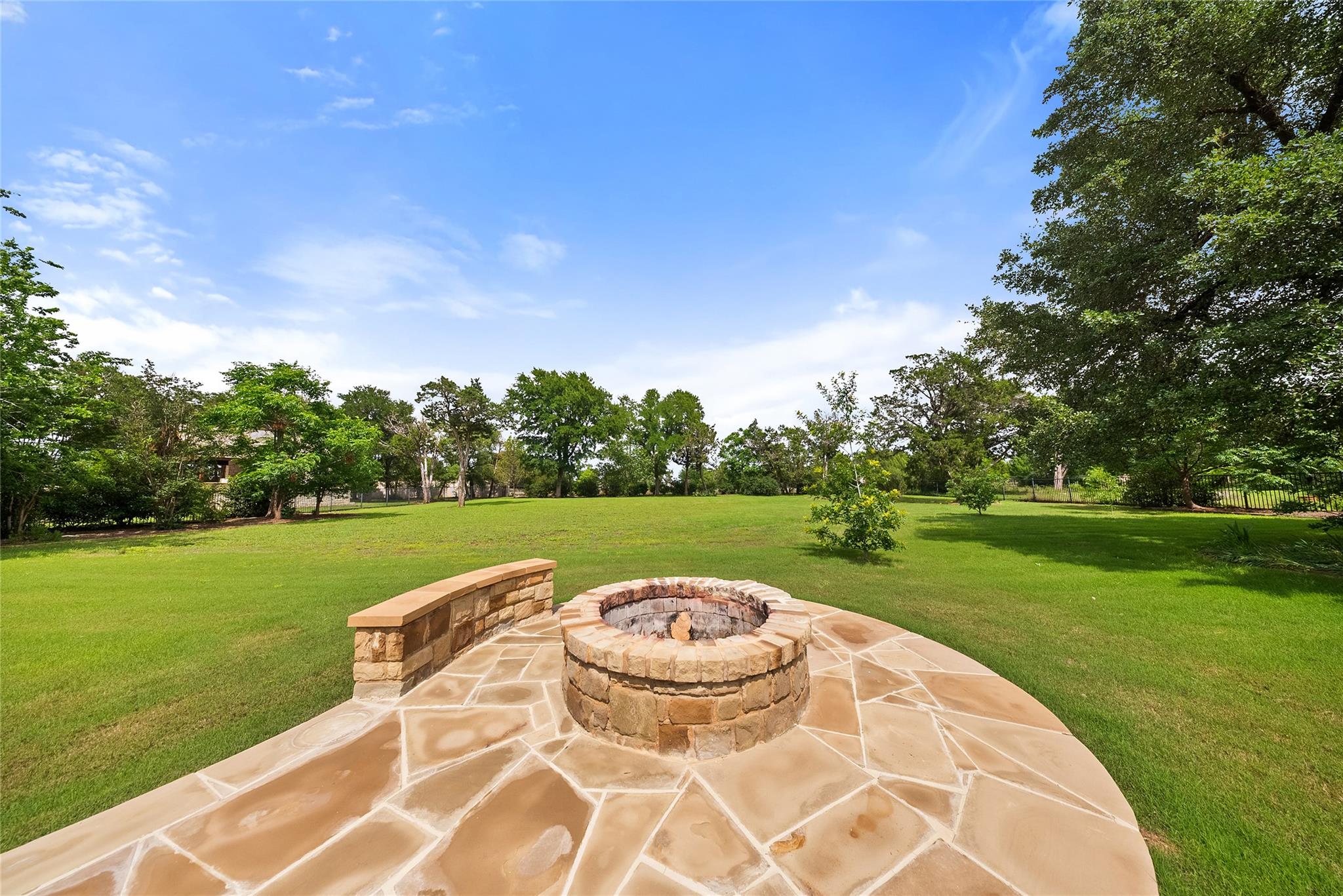 175 Whitney Woods Cir, Georgetown, TX 78633